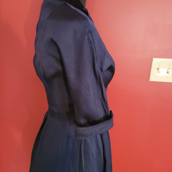 Vintage 1950s Navy blue dress with velvet collar - Picture 4 of 11